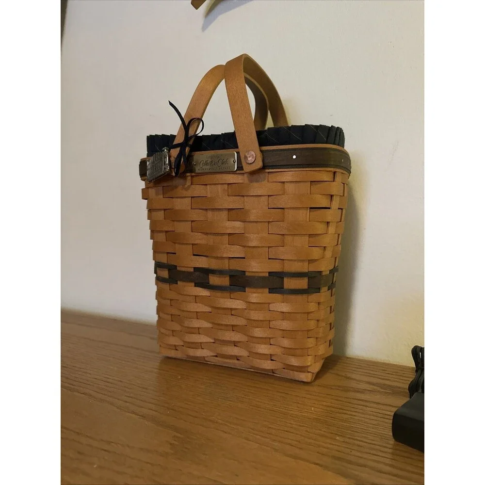 2000 Longaberger Collectors Club Membership Basket With Garden Gate Tulip  Pin